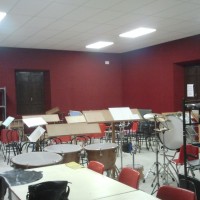 Corrección acústica en aula de música
Sistema de absorción acústica, acabado en tela ignifuga
Falso techo acústico